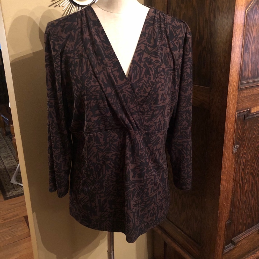 Women's Brown and Black Patterned Surplice Long-Sleeve Top